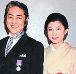 篠原涼子が結婚した旦那は市村正親 馴れ初めから年現在の夫婦仲を追ってみた 爆笑芸能ブログ